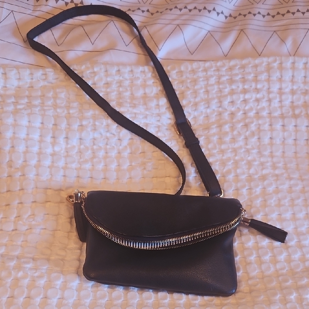 Elegant Black Crossbody Bag